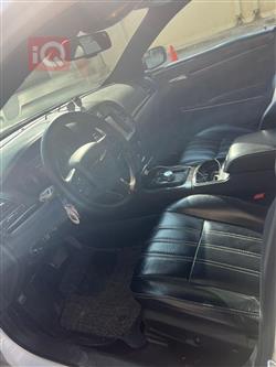 کرایسلەر 300